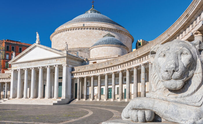 Loose in the lively streets of Naples