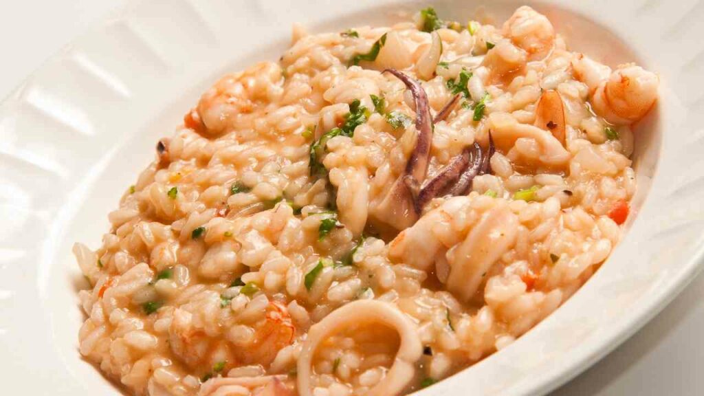 25 typical Italian food - Risotto alla pescatora